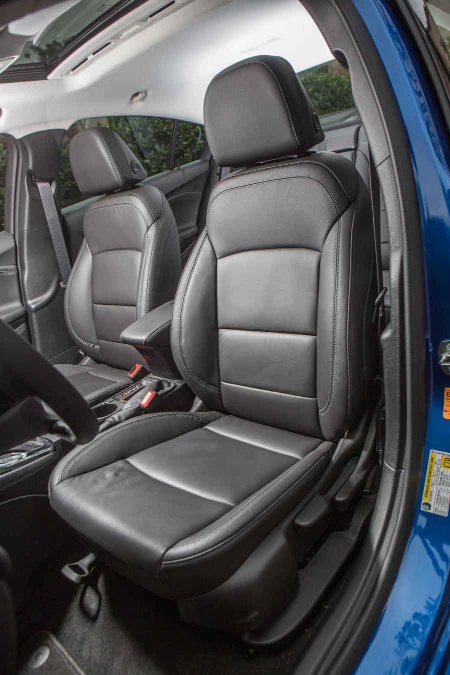  Chevrolet Cruze Premier 2016 года  (фото 12 из 19)